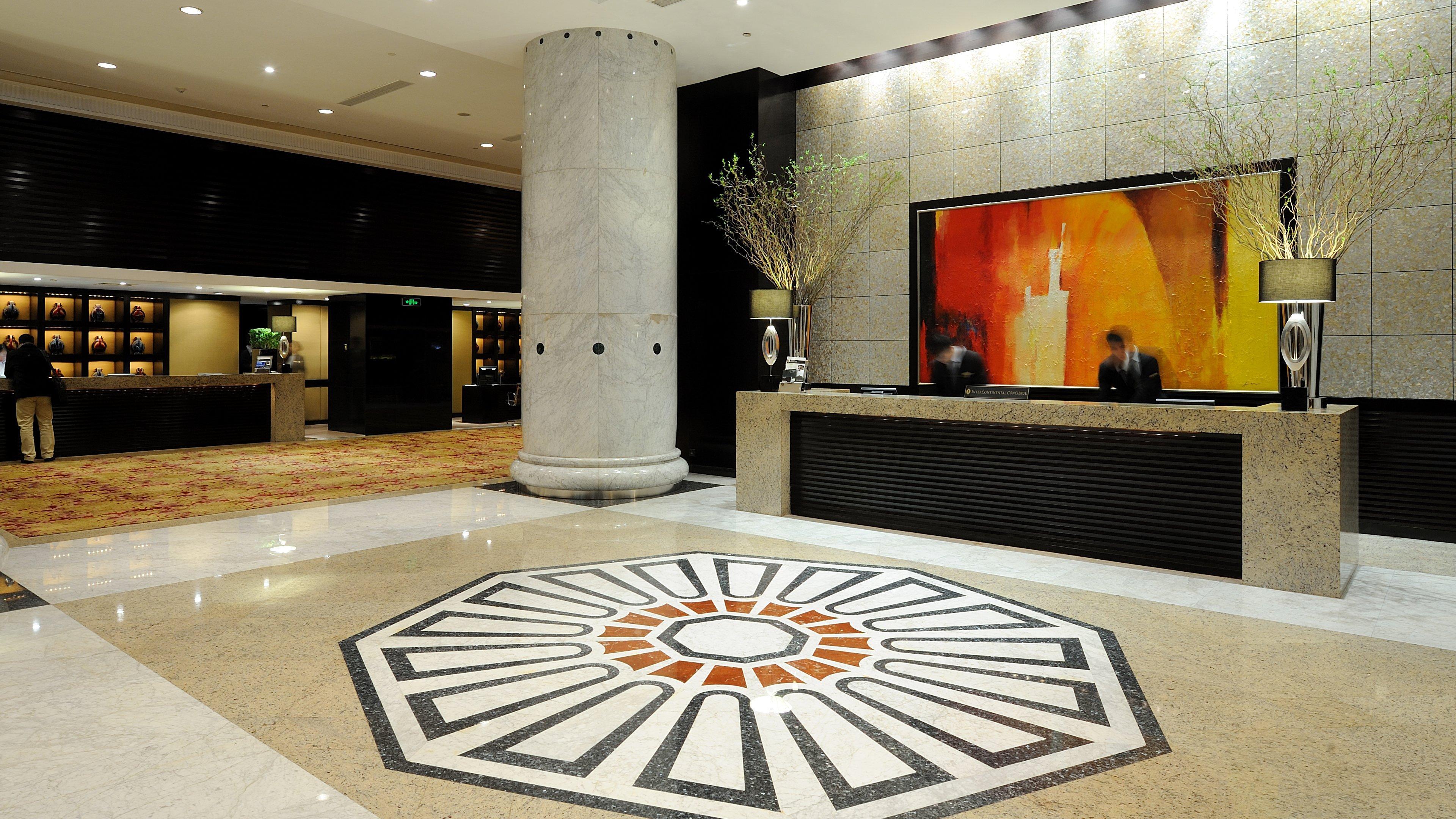 Intercontinental Shanghai Pudong By Ihg Екстериор снимка