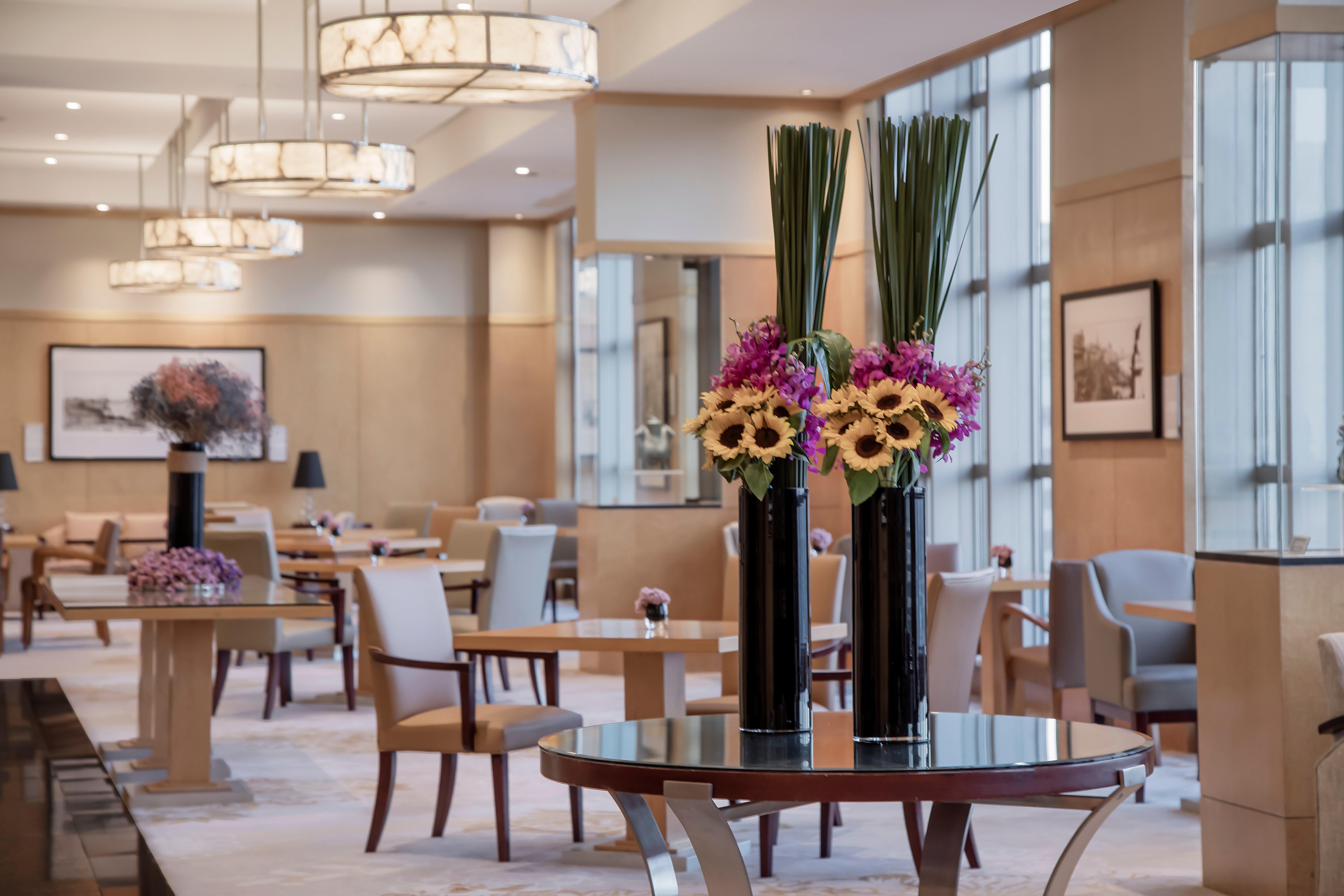 Intercontinental Shanghai Pudong By Ihg Екстериор снимка