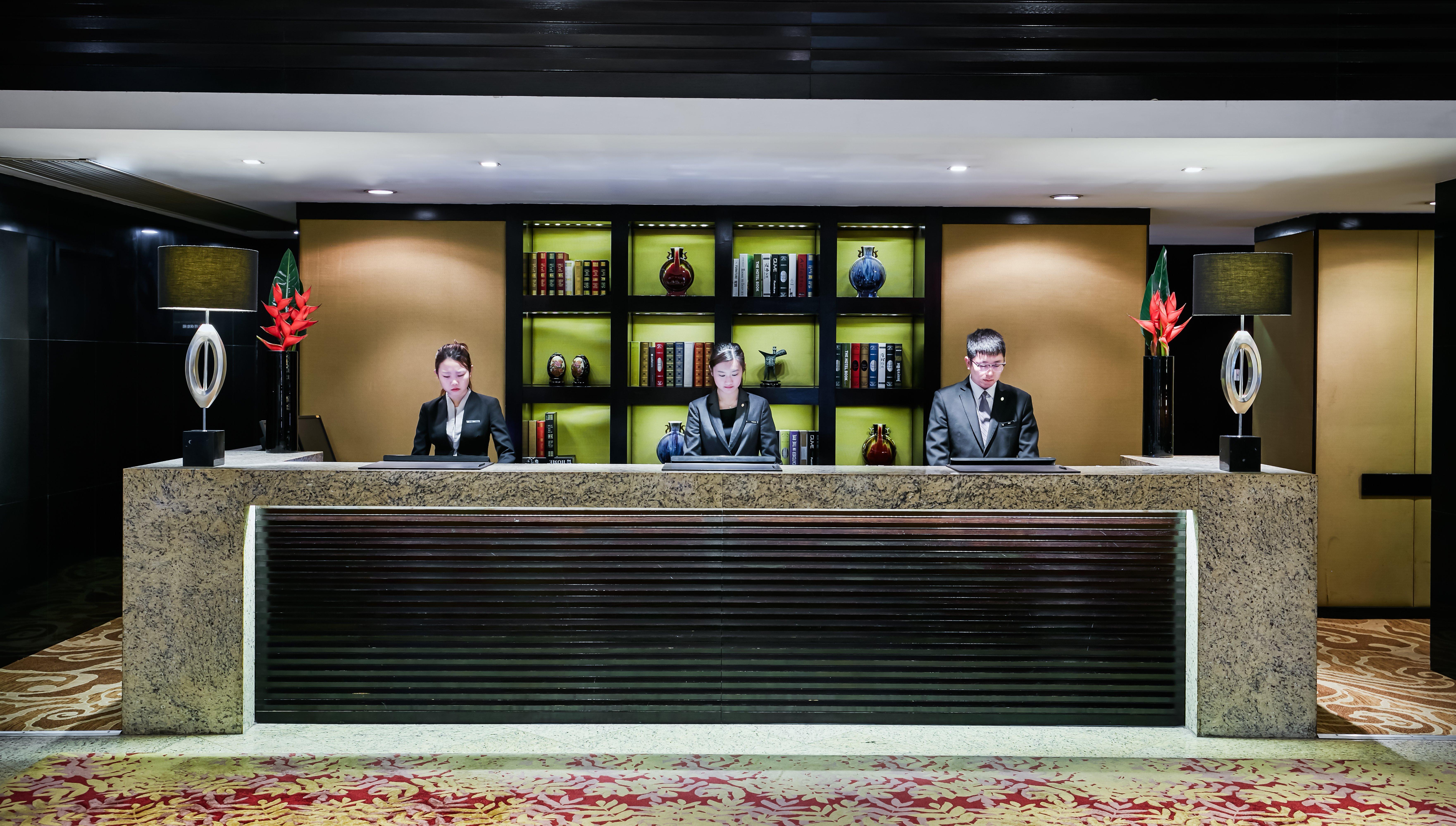 Intercontinental Shanghai Pudong By Ihg Екстериор снимка