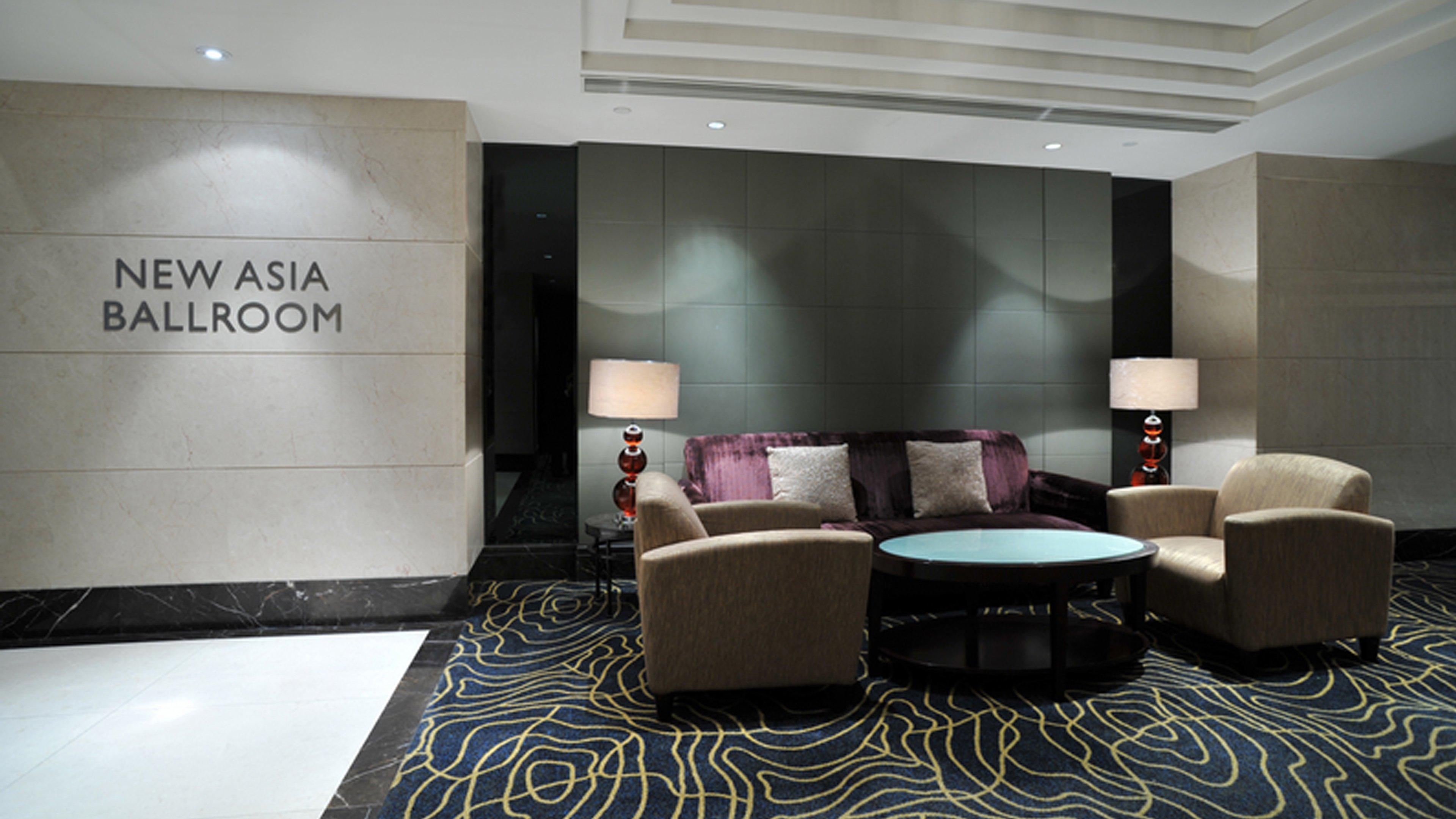 Intercontinental Shanghai Pudong By Ihg Екстериор снимка